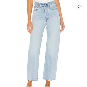 Levi’s Ribcage Straight Ankle jeans